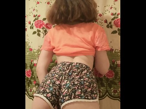 ❤️ Mozo sexy quitándose os calzóns ante a cámara ❤️ Porno en nós ﹏